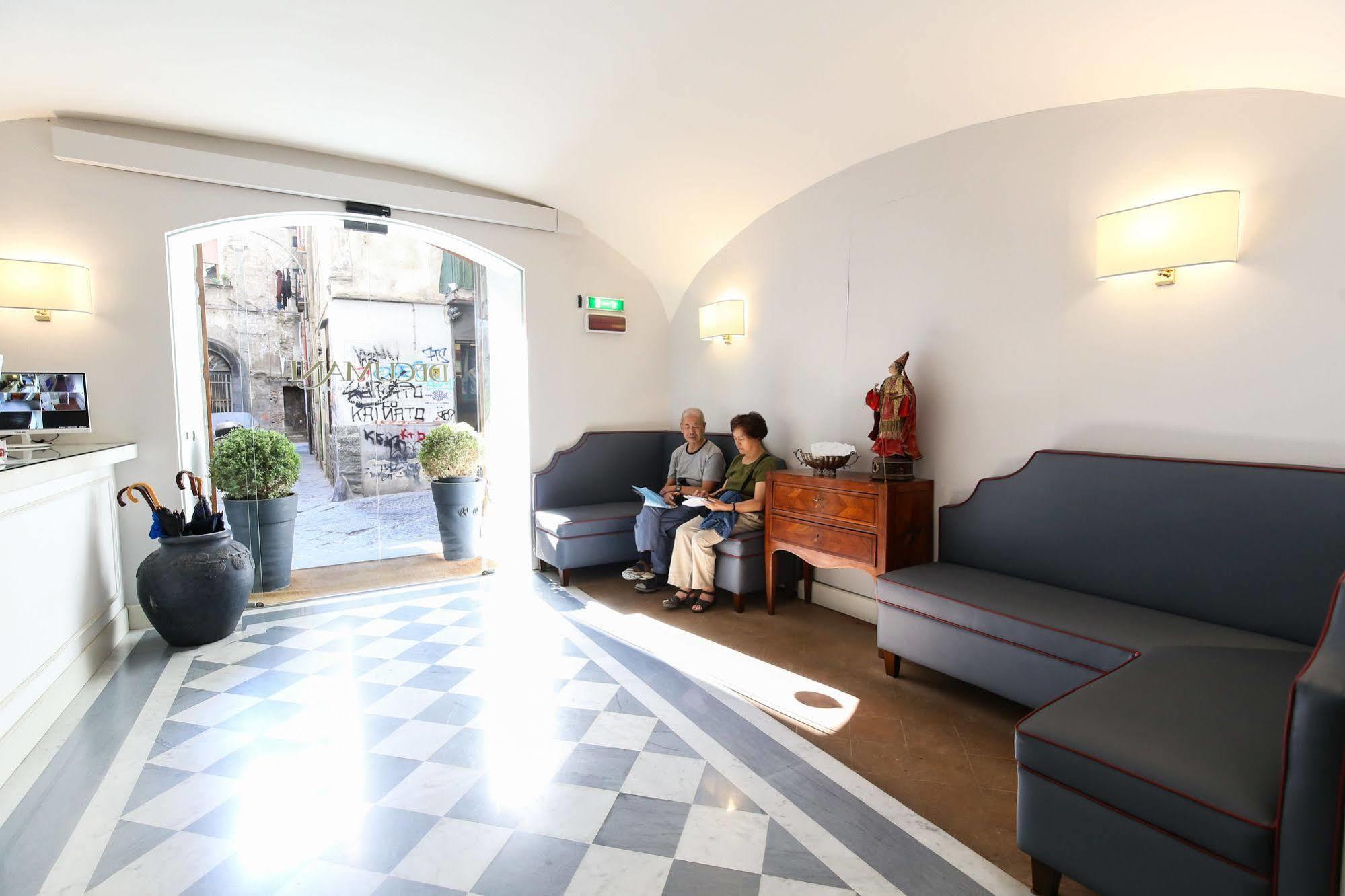 Palazzo Riario Sforza Hotel เนเปิลส์ ภายนอก รูปภาพ